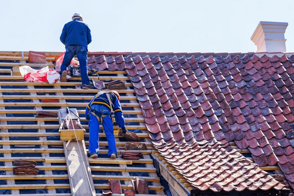 Démoussage toiture à Pouldreuzic